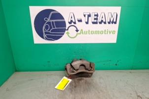 Gebruikte Remklauw (Tang) rechts-voor Toyota Auris Touring Sports (E18) 1.8 16V Hybrid Prijs € 39,99 Margeregeling aangeboden door A-team Automotive