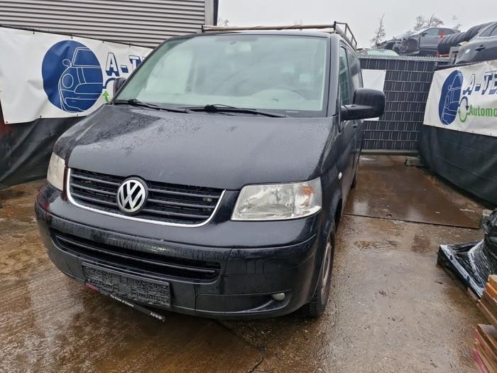 Gebruikte Dynamo Volkswagen Transporter T5 2.5 TDi PF Prijs € 74,99 Margeregeling aangeboden door A-Team Automotive