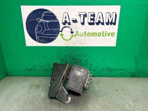 Gebruikte ABS Pomp Renault Laguna III Estate (KT) 2.0 Turbo 16V Prijs € 299,99 Margeregeling aangeboden door A-team Automotive