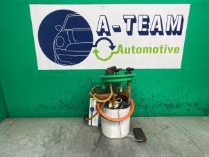 Gebruikte Benzinepomp Audi A4 Avant (B7) 2.0 TFSI 20V Prijs € 49,99 Margeregeling aangeboden door A-team Automotive