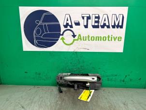 Gebruikte Deurgreep 4Deurs links-voor Renault Grand Scénic III (JZ) 1.4 16V TCe 130 Prijs € 34,99 Margeregeling aangeboden door A-team Automotive