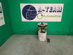 Gebruikte Benzinepomp Volkswagen Polo V (6R) 1.4 16V Prijs € 9,99 Margeregeling aangeboden door A-team Automotive