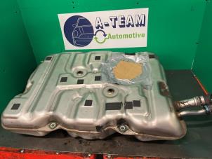 Gebruikte Tank BMW 5 serie (G30) 530e iPerformance Prijs € 449,99 Margeregeling aangeboden door A-team Automotive