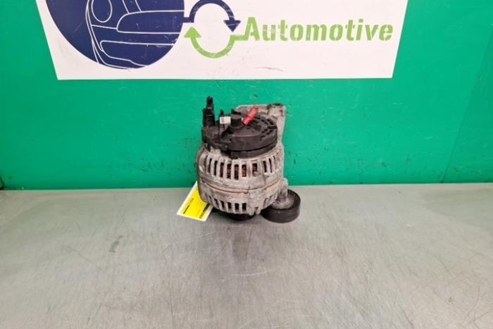 Dynamo van een BMW 5 serie (E60) 520i 24V 2003