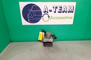 Gebruikte ABS Pomp BMW 5 serie (E60) 520i 24V Prijs € 99,99 Margeregeling aangeboden door A-team Automotive
