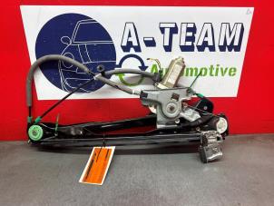 Gebruikte Raammechaniek 4Deurs links-voor Ford Focus 1 Wagon 1.4 16V Prijs € 39,99 Margeregeling aangeboden door A-Team Automotive