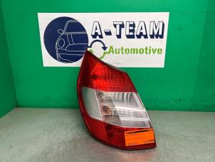 Gebruikte Achterlicht links Renault Scénic II (JM) 1.6 16V Prijs € 19,99 Margeregeling aangeboden door A-team Automotive