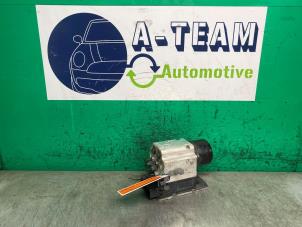 Gebruikte ABS Pomp Alfa Romeo 159 Sportwagon (939BX) 2.2 JTS 16V Prijs € 49,99 Margeregeling aangeboden door A-team Automotive