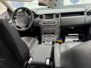 Gebruikte Navigatie Set Landrover Discovery IV (LAS) 3.0 SD V6 24V Prijs op aanvraag aangeboden door A-team Automotive