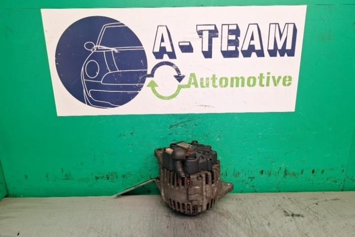 Dynamo van een Kia Sorento I (JC) 2.4 16V 2003