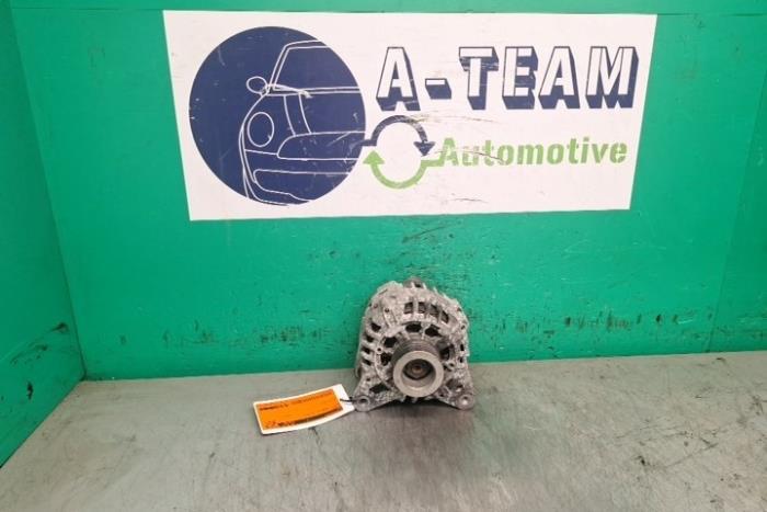 Gebruikte Dynamo Renault Twingo II (CN) 1.2 16V Prijs € 34,99 Margeregeling aangeboden door A-team Automotive