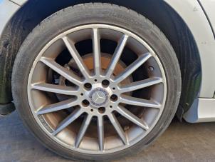 Gebruikte Velg + Band Mercedes A (W176) 1.6 A-180 16V Prijs € 399,99 Margeregeling aangeboden door A-Team Automotive
