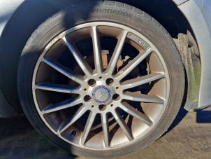 Gebruikte Velg + Band Mercedes A (W176) 1.6 A-180 16V Prijs € 399,99 Margeregeling aangeboden door A-Team Automotive