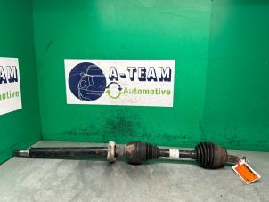 Gebruikte Cardanas rechts-voor (VWA) Mercedes B (W246) 1.5 B-180 CDI,d 16V Prijs € 249,99 Margeregeling aangeboden door A-team Automotive