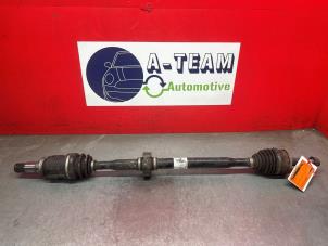 Gebruikte Cardanas rechts-voor (VWA) Toyota Auris Touring Sports (E18) 1.8 16V Hybrid Prijs € 44,99 Margeregeling aangeboden door A-Team Automotive