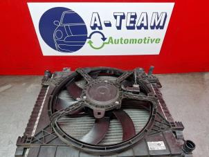 Gebruikte Radiateur Nissan Micra (K13) 1.2 12V DIG-S Prijs € 59,99 Margeregeling aangeboden door A-Team Automotive
