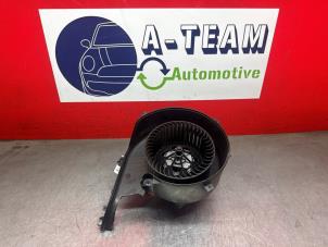 Gebruikte Kachel Ventilatiemotor Opel Vectra C 1.8 16V Prijs € 34,99 Margeregeling aangeboden door A-Team Automotive