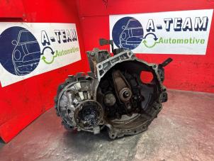 Gebruikte Versnellingsbak Volkswagen New Beetle (9C1/9G1) 2.0 Prijs € 199,99 Margeregeling aangeboden door A-Team Automotive