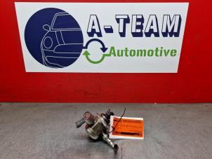 Gebruikte Hogedrukpomp Ford Fiesta 6 (JA8) 1.0 Ti-VCT 12V 65 Prijs € 59,99 Margeregeling aangeboden door A-Team Automotive