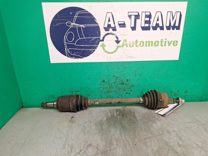 Gebruikte Steekas links-voor Fiat Grande Punto (199) 1.4 Prijs € 24,99 Margeregeling aangeboden door A-team Automotive