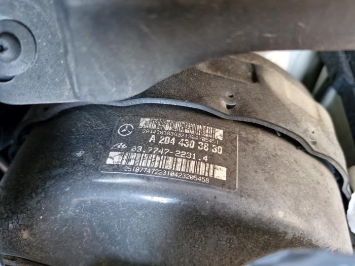 Gebruikte Rembekrachtiger Mercedes GLK (204.7/9) 3.5 350 V6 24V 4-Matic Prijs € 49,99 Margeregeling aangeboden door A-Team Automotive