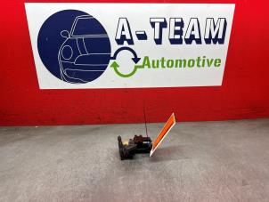 Gebruikte Overdrukklep Turbo Mercedes GLA (156.9) 1.6 180 16V Prijs € 19,99 Margeregeling aangeboden door A-Team Automotive