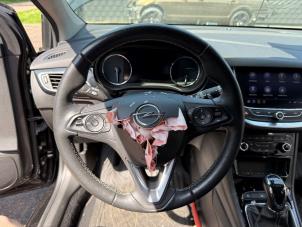 Gebruikte Licht + Raw Schakelaar Opel Astra K 1.2 Turbo 12V Prijs op aanvraag aangeboden door A-team Automotive