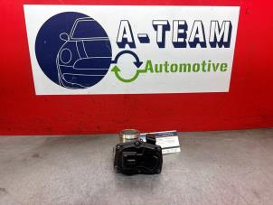 Gebruikte Gasklephuis Ford EcoSport (JK8) 1.0 EcoBoost 12V 125 Prijs € 29,99 Margeregeling aangeboden door A-Team Automotive