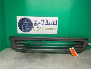 Gebruikte Grille Ford Galaxy (WA6) 2.0 TDCi 16V 140 Prijs € 49,99 Margeregeling aangeboden door A-team Automotive