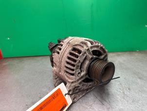 Gebruikte Alternator Volkswagen Polo IV (9N1/2/3) 1.4 16V 75 Prijs € 24,99 Margeregeling aangeboden door A-team Automotive