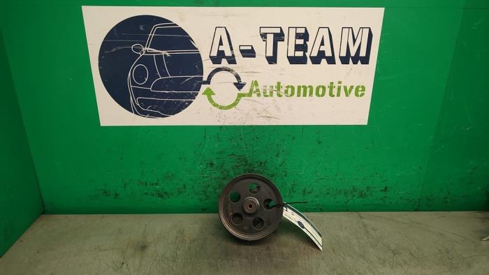 Gebruikte Servopomp Ford Mondeo III Wagon 1.8 16V Prijs € 29,99 Margeregeling aangeboden door A-team Automotive