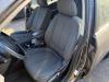 Kia Carens III (FG) 2.0i CVVT 16V Stoel links