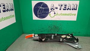 Gebruikte Ruitmechaniek 2Deurs rechts-achter Peugeot 207 CC (WB) 1.6 16V Prijs € 49,99 Margeregeling aangeboden door A-team Automotive