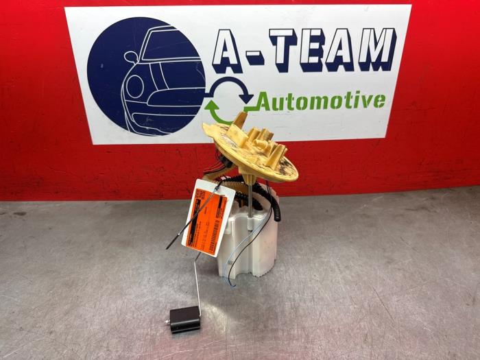 Gebruikte Tank element Pomp Mercedes CLS (C257) 300d 2.0 Turbo 16V Prijs € 89,99 Margeregeling aangeboden door A-Team Automotive