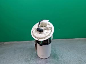 Gebruikte Benzinepomp Mercedes C (W204) 2.5 C-230, C-250 V6 24V Prijs € 69,99 Margeregeling aangeboden door A-Team Automotive