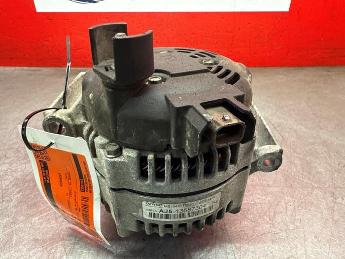 Dynamo van een Opel Astra K Sports Tourer 1.6 CDTI 110 16V 2017