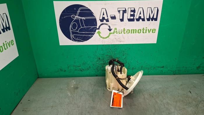 Gebruikte Tank element Pomp Opel Astra H (L48) 1.6 16V Prijs € 49,99 Margeregeling aangeboden door A-team Automotive