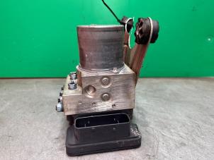 Gebruikte ABS Pomp BMW 5 serie (F10) 530d 24V Prijs € 449,99 Margeregeling aangeboden door A-team Automotive