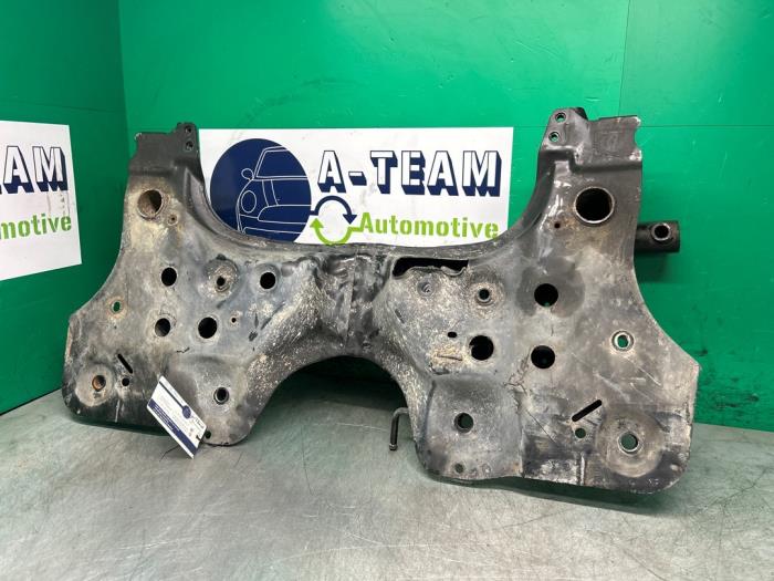 Subframe van een Opel Combo 1.3 CDTI 16V ecoFlex 2015