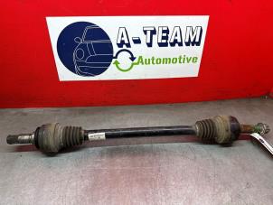 Gebruikte Aandrijfas links-achter Volkswagen Touareg (7PA/PH) 3.0 TDI V6 24V BlueMotion Technology SCR Prijs € 124,99 Margeregeling aangeboden door A-Team Automotive