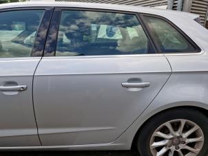 Gebruikte Portier 4Deurs links-achter Audi A3 Sportback (8VA/8VF) 1.4 TFSI 16V Prijs € 399,99 Margeregeling aangeboden door A-Team Automotive