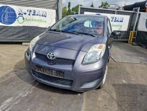 Gebruikte Radiateur Toyota Yaris II (P9) 1.0 12V VVT-i Prijs € 29,99 Margeregeling aangeboden door A-Team Automotive