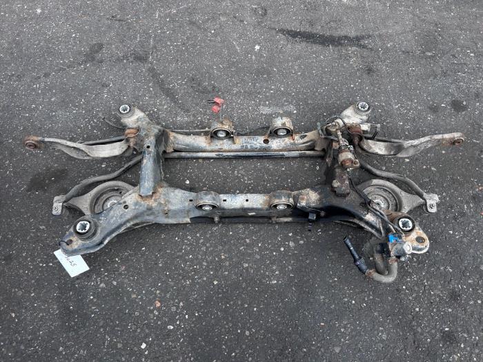 Gebruikte Subframe Volvo V60 I (FW/GW) 2.4 D6 20V Plug-in Hybrid AWD Prijs € 89,99 Margeregeling aangeboden door A-team Automotive