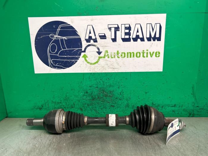 Gebruikte Steekas links-voor Mercedes A (177.0) 1.3 A-180 Turbo 16V Prijs € 324,99 Margeregeling aangeboden door A-team Automotive