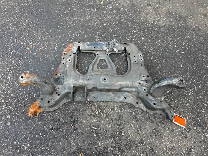 Gebruikte Subframe Mercedes A (177.0) 1.3 A-180 Turbo 16V Prijs € 299,99 Margeregeling aangeboden door A-team Automotive