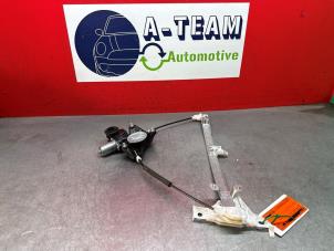 Gebruikte Raammechaniek 4Deurs links-achter Toyota Yaris Cross (PB1/PJ1) 1.5 12V Hybrid 115 Prijs € 89,99 Margeregeling aangeboden door A-Team Automotive