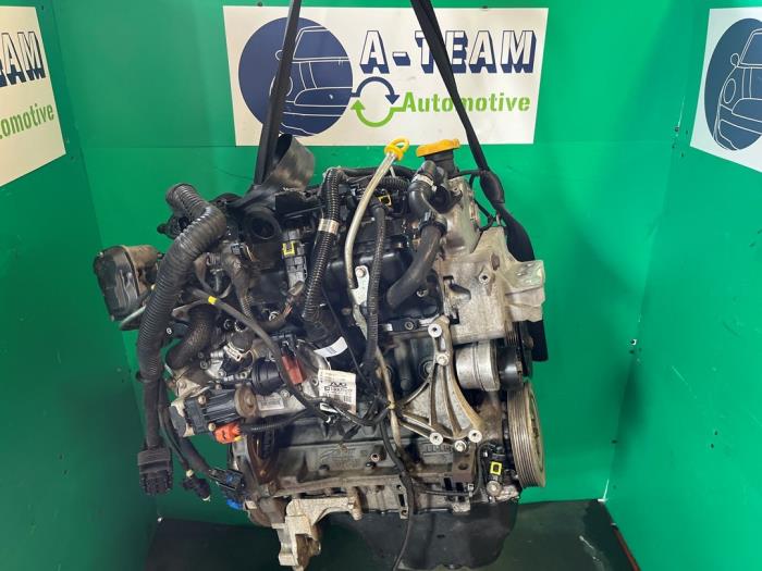 Motor van een Opel Corsa D 1.3 CDTi 16V ecoFLEX 2013