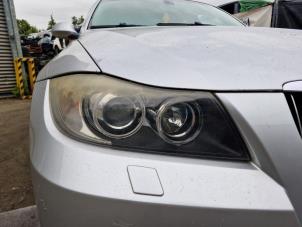 Gebruikte Koplamp rechts BMW 3 serie (E90) 325i 24V Prijs € 249,99 Margeregeling aangeboden door A-Team Automotive