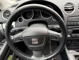 Gebruikte Stuurkolomschakelaar Seat Exeo (3R2) 1.8 T 20V Prijs € 49,99 Margeregeling aangeboden door A-team Automotive