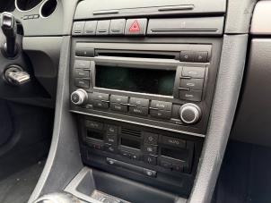 Gebruikte Radio CD Speler Seat Exeo (3R2) 1.8 T 20V Prijs € 69,99 Margeregeling aangeboden door A-team Automotive